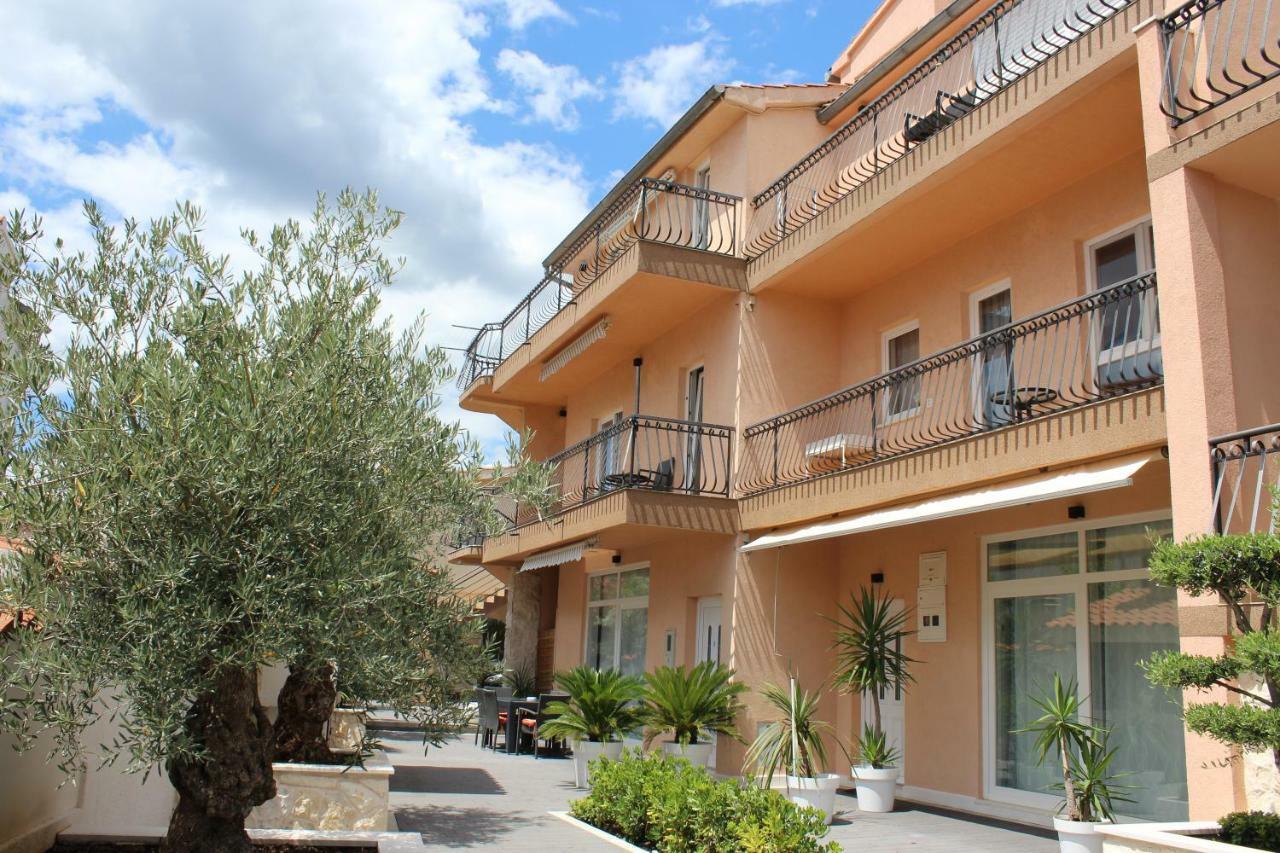 Apartments Villa Jelena Vodice Exteriér fotografie